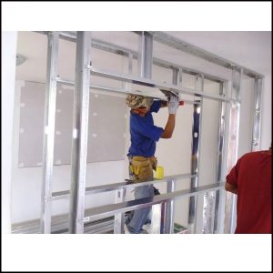 Instalación de cielorrasos, revestimientos y tabiques